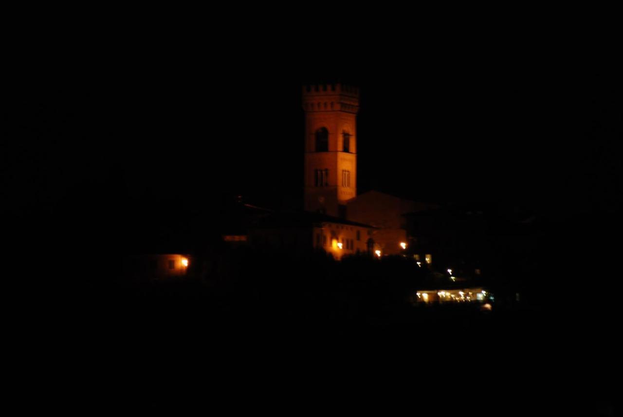Agriturismo Tori 2 Montecarlo Dış mekan fotoğraf